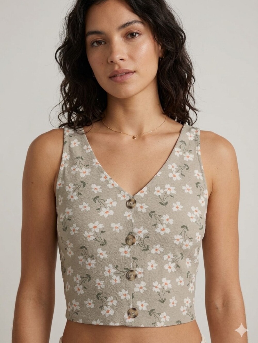 MONTEAU FLORAL BUTTON FRONT CROP TOP SIZE MEDIUM